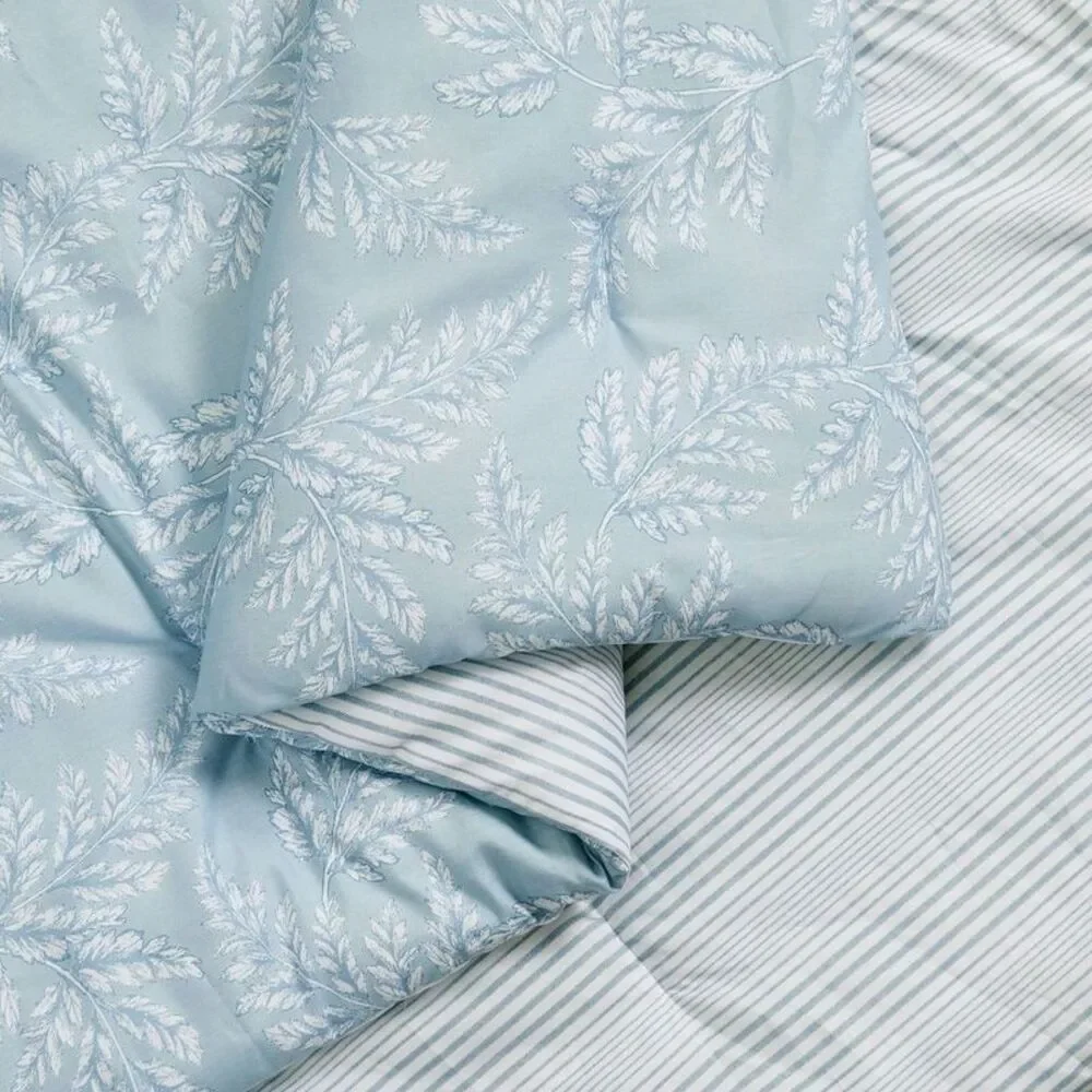 Light Blue Printed Comforter Set - Soft Floral Pattern